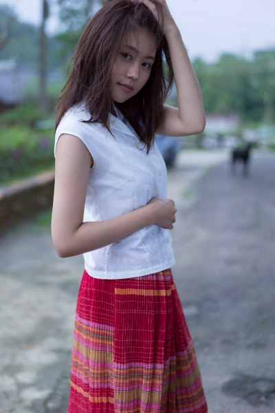 别让爱你的人等太久 电视剧 封面